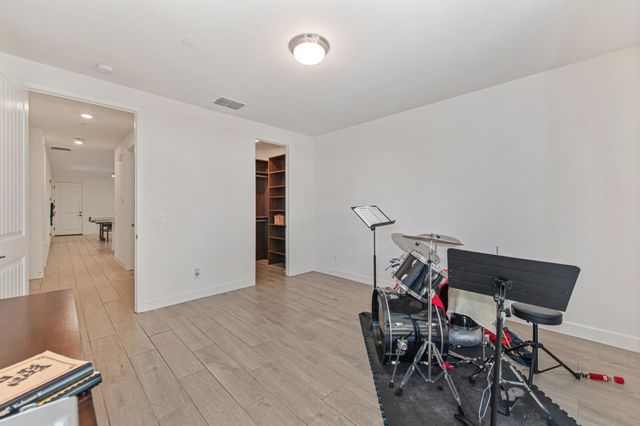 9960 Ted Kolb Way, Elk Grove, CA 95624
