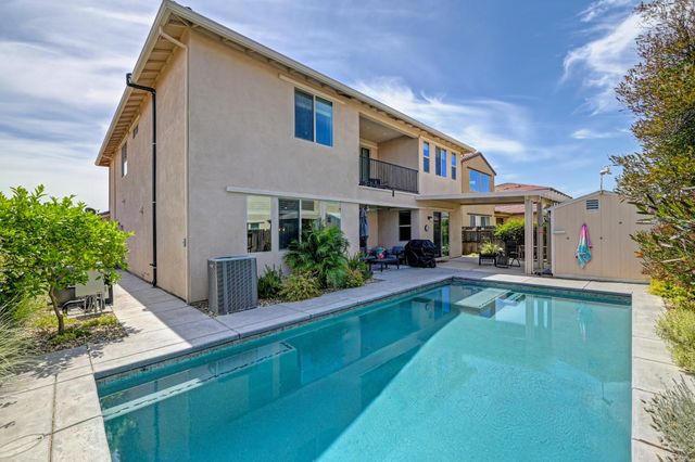 9960 Ted Kolb Way, Elk Grove, CA 95624