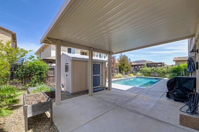 9960 Ted Kolb Way, Elk Grove, CA 95624