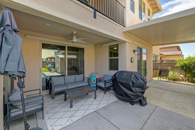 9960 Ted Kolb Way, Elk Grove, CA 95624