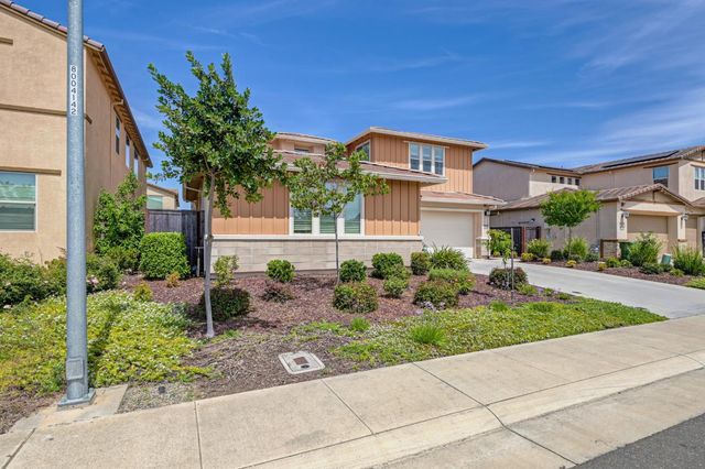 9960 Ted Kolb Way, Elk Grove, CA 95624