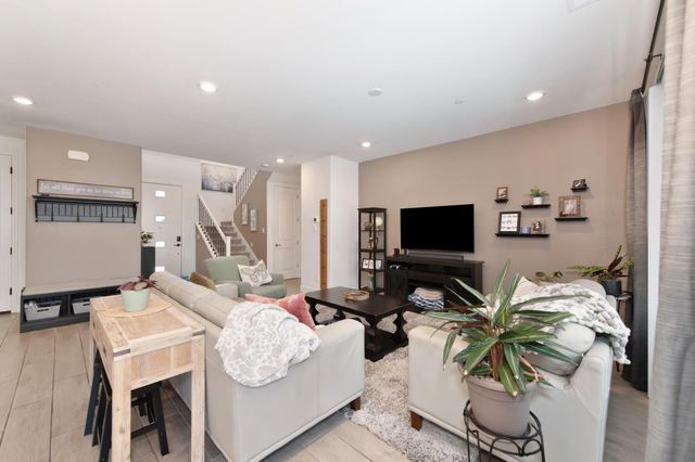 9960 Ted Kolb Way, Elk Grove, CA 95624