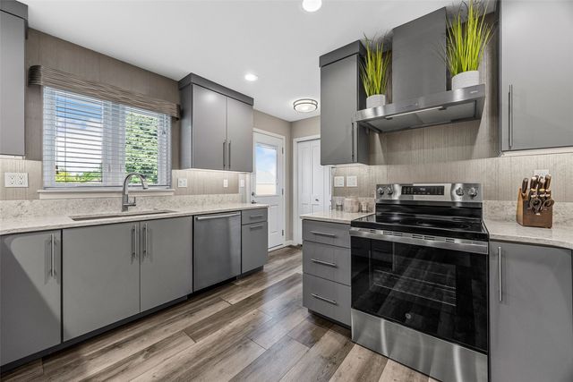 5310 Sterling Heights Drive, Marion, IA 52302