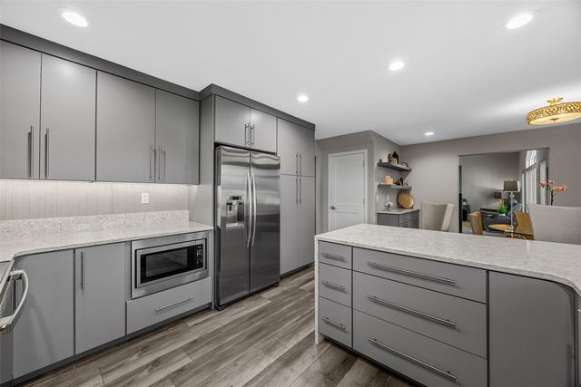 5310 Sterling Heights Drive, Marion, IA 52302