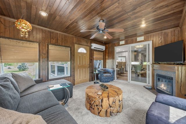 5310 Sterling Heights Drive, Marion, IA 52302