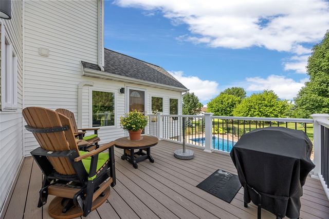 5310 Sterling Heights Drive, Marion, IA 52302