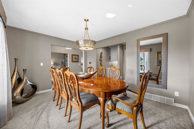 5310 Sterling Heights Drive, Marion, IA 52302