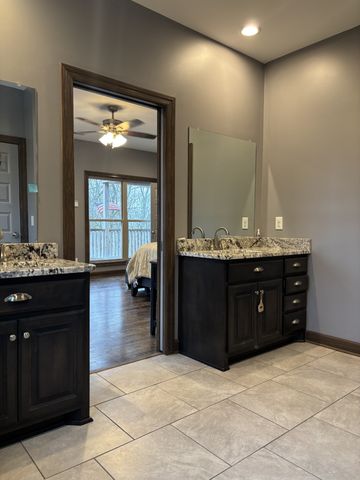 846 Red Bud Ln, Pulaski, TN 38478