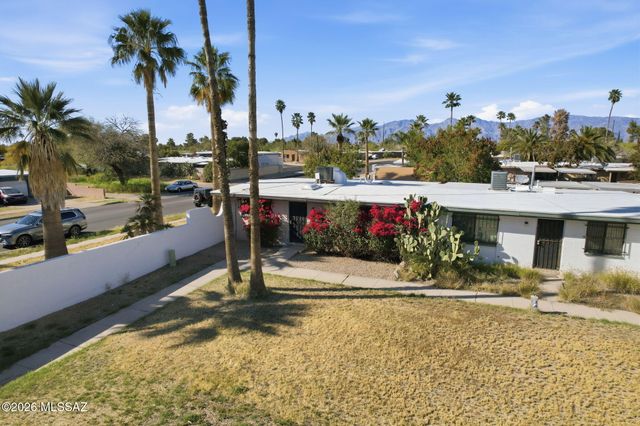 4037 S Queen Palm Drive, Tucson, AZ 85730