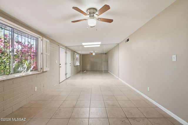 4037 S Queen Palm Drive, Tucson, AZ 85730