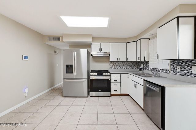 4037 S Queen Palm Drive, Tucson, AZ 85730