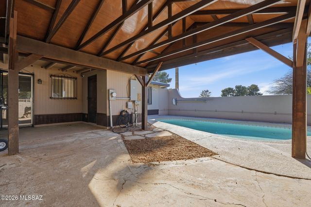 4037 S Queen Palm Drive, Tucson, AZ 85730