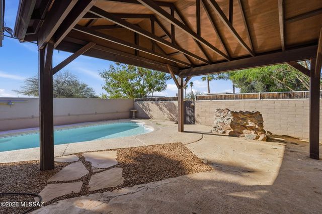 4037 S Queen Palm Drive, Tucson, AZ 85730