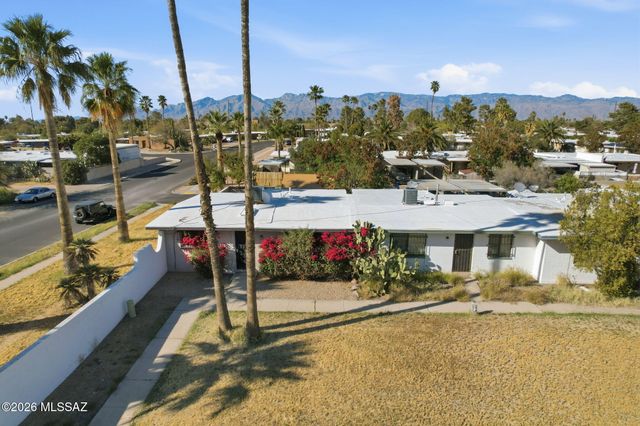 4037 S Queen Palm Drive, Tucson, AZ 85730