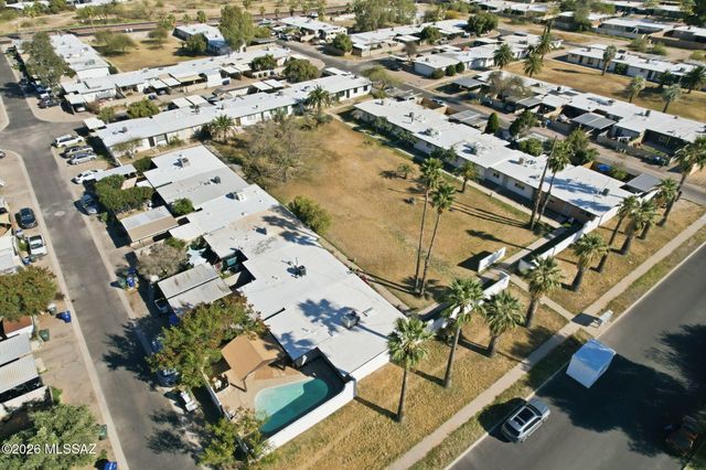 4037 S Queen Palm Drive, Tucson, AZ 85730