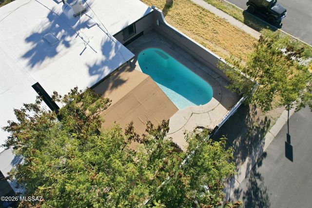 4037 S Queen Palm Drive, Tucson, AZ 85730