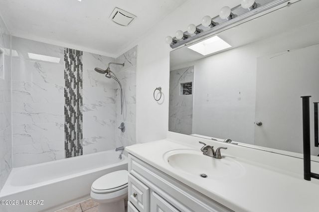 4037 S Queen Palm Drive, Tucson, AZ 85730