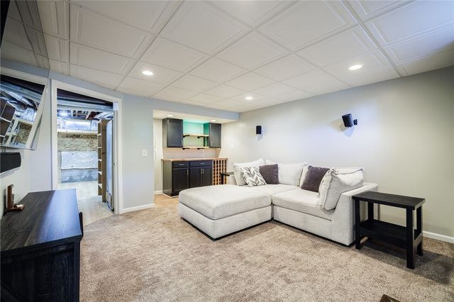 25 Southfield Drive, Webster, NY 14580