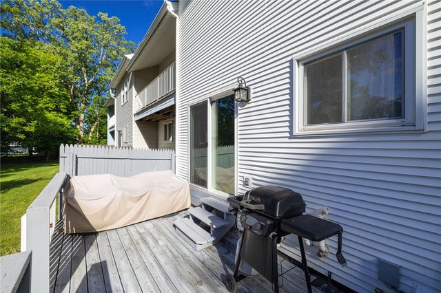 25 Southfield Drive, Webster, NY 14580