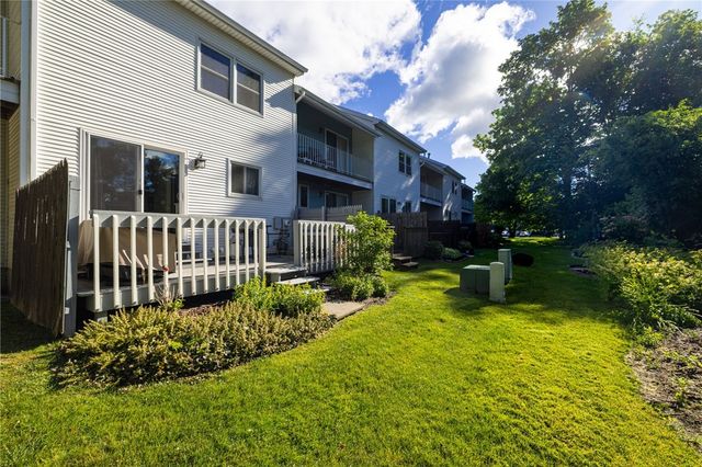 25 Southfield Drive, Webster, NY 14580