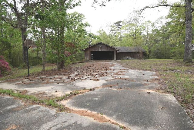 2219 E Hwy 98, Columbia, MS 39429