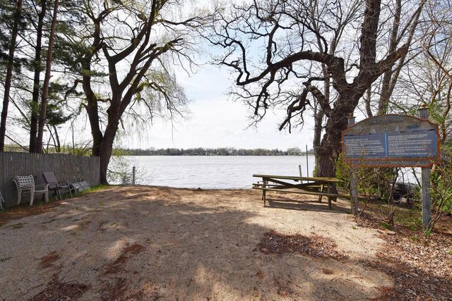 10314 186th AVENUE, Bristol, WI 53104
