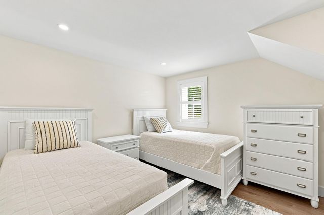 33 Dexter Avenue, Sandwich, MA 02563
