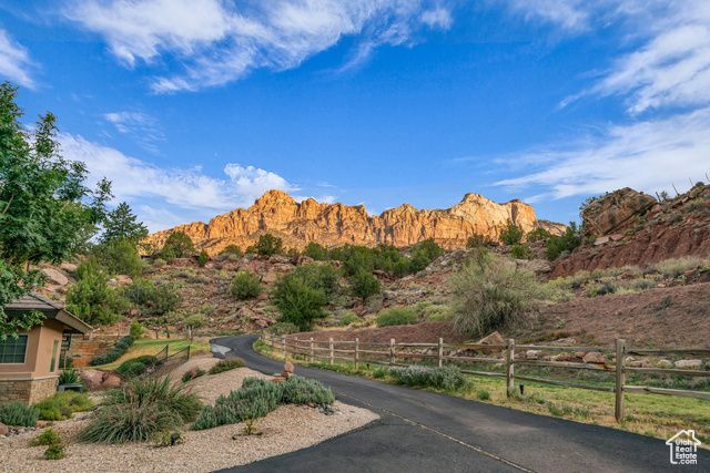 101 CHUCKWALLA LN, Springdale, UT 84767