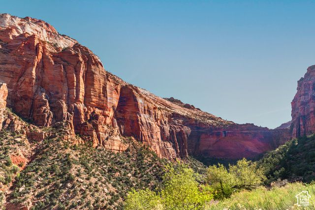 101 CHUCKWALLA LN, Springdale, UT 84767