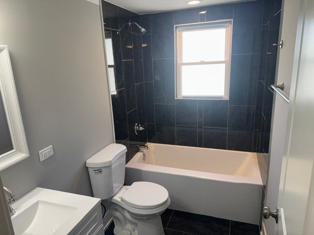12410 S Stewart Avenue, Chicago, IL 60628