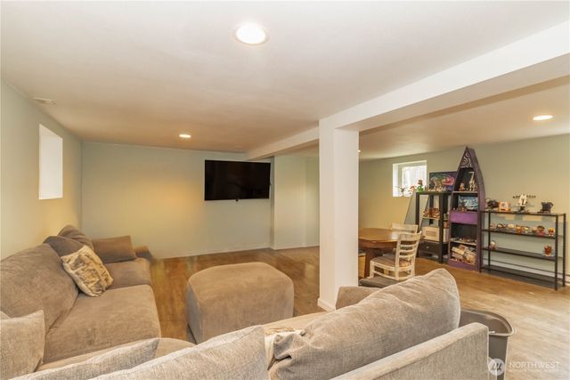 6512 Fawcett Avenue, Tacoma, WA 98408