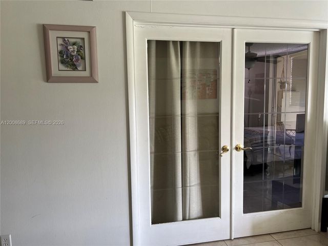 9820 S Hollybrook Lake Dr 202, Pembroke Pines, FL 33025