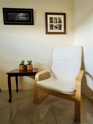 9820 S Hollybrook Lake Dr 202, Pembroke Pines, FL 33025