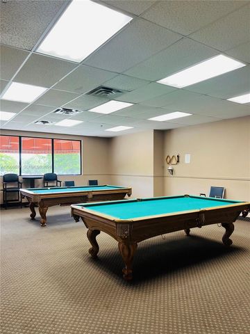 9820 S Hollybrook Lake Dr 202, Pembroke Pines, FL 33025