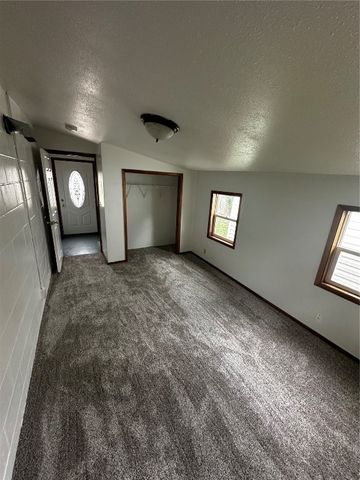 1355 3rd Avenue, Marion, IA 52302