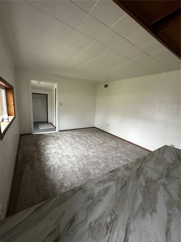 1355 3rd Avenue, Marion, IA 52302