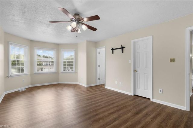 1105 Skymont CT, Virginia Beach, VA 23456