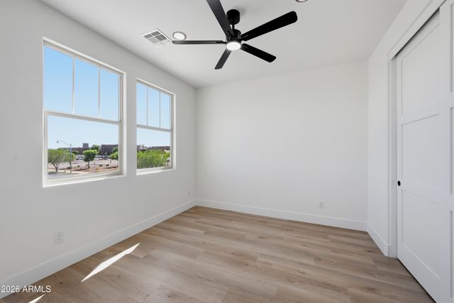 19994 W GLENROSA Avenue, Litchfield Park, AZ 85340