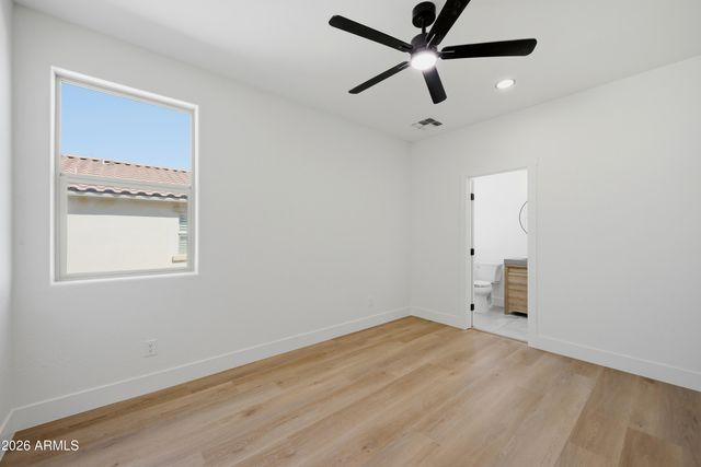 19994 W GLENROSA Avenue, Litchfield Park, AZ 85340