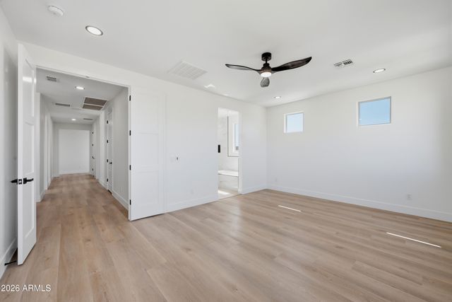 19994 W GLENROSA Avenue, Litchfield Park, AZ 85340
