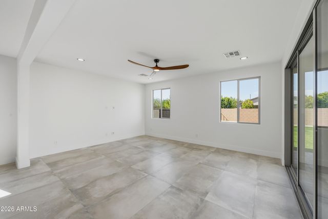 19994 W GLENROSA Avenue, Litchfield Park, AZ 85340