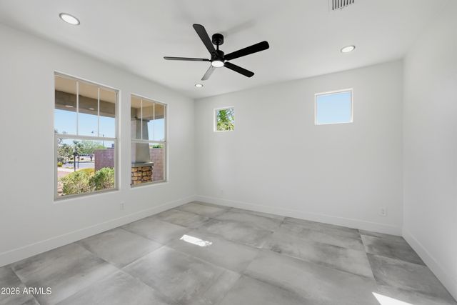 19994 W GLENROSA Avenue, Litchfield Park, AZ 85340