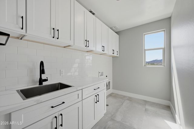 19994 W GLENROSA Avenue, Litchfield Park, AZ 85340