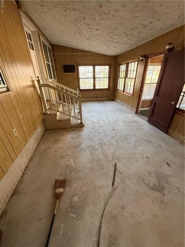 916 Old Big Bethel RD, Hampton, VA 23666