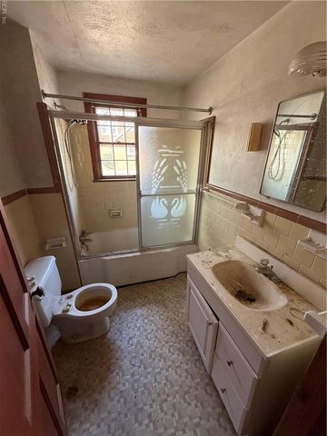 916 Old Big Bethel RD, Hampton, VA 23666