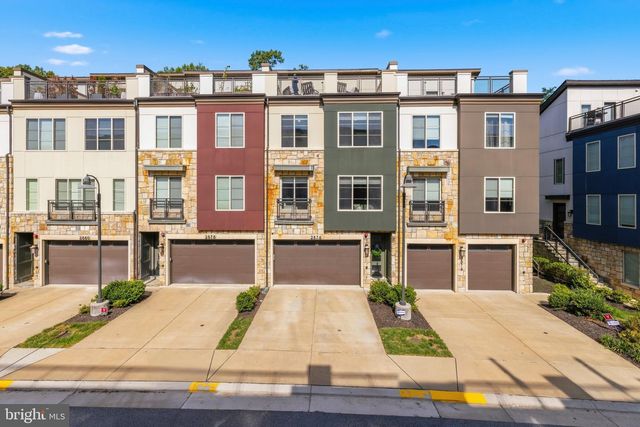 2876 LOWEN VALLEY RD, Alexandria, VA 22303