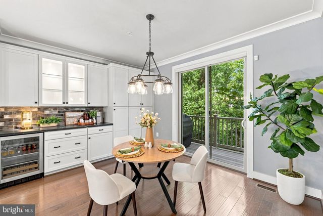 2876 LOWEN VALLEY RD, Alexandria, VA 22303