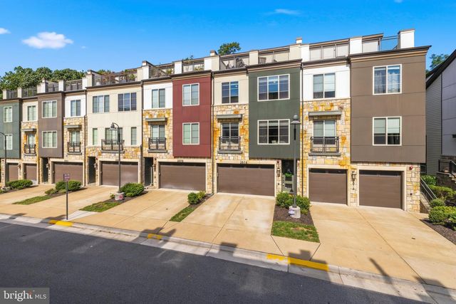 2876 LOWEN VALLEY RD, Alexandria, VA 22303