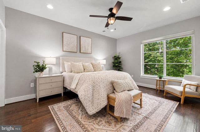 2876 LOWEN VALLEY RD, Alexandria, VA 22303
