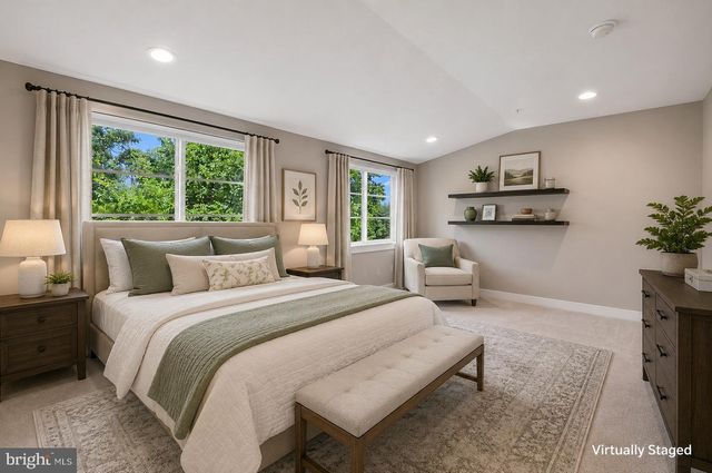 2876 LOWEN VALLEY RD, Alexandria, VA 22303
